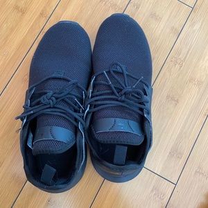 Adidas Tennis Shoes